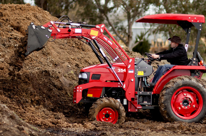 The APOLLO 354 is suitable for a variety of landscaping and property ...