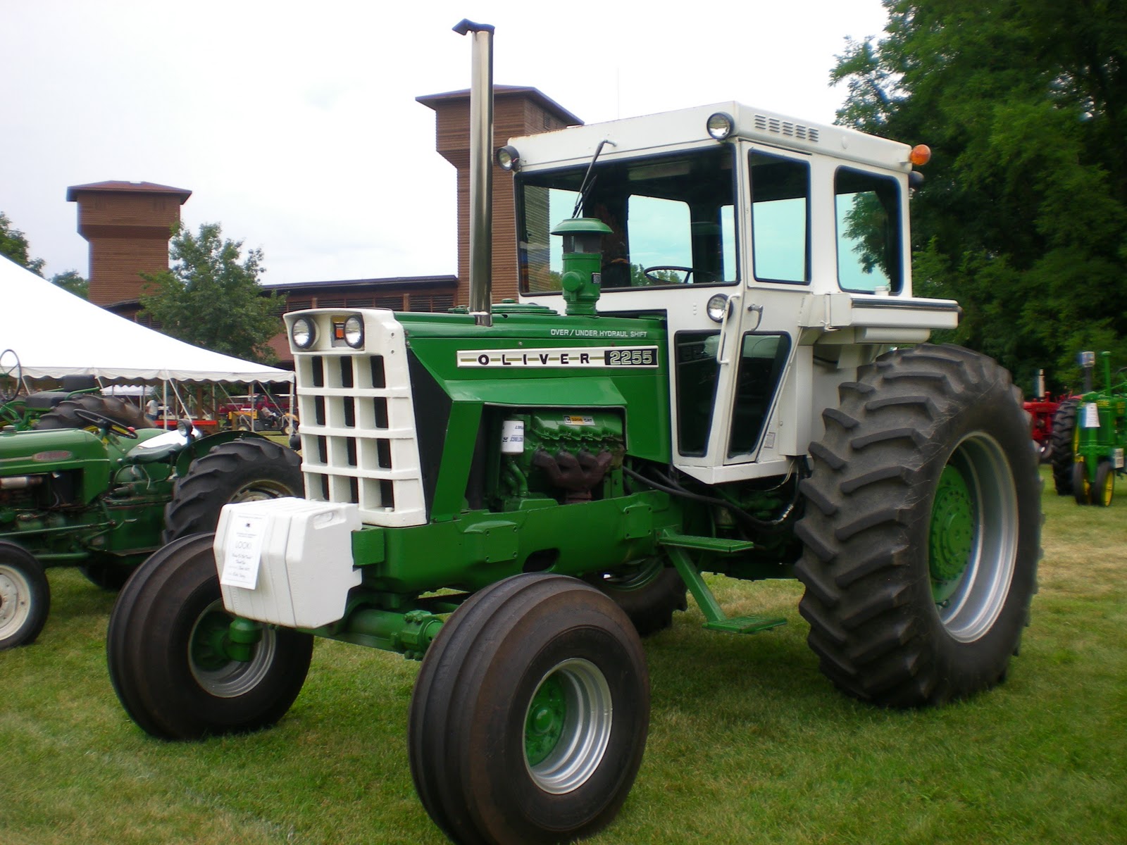 Tractors and Hot Air: Oliver 2255 with a 3208 Cat