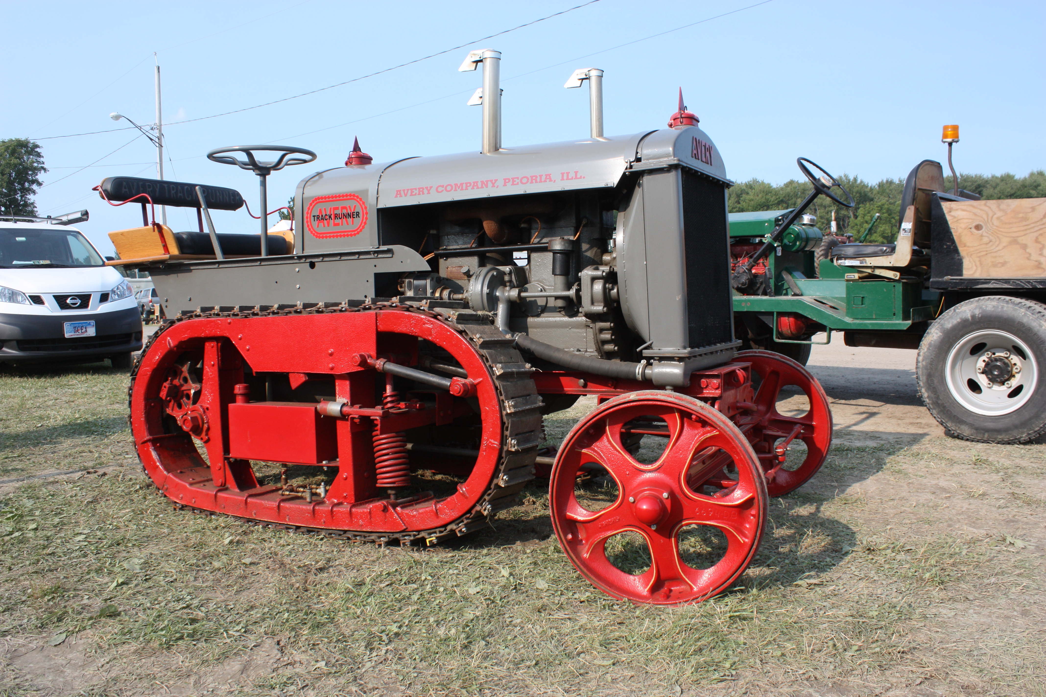 avery-track-runner-tractor-1923-canandaigua-ny-show-2014-115.jpg