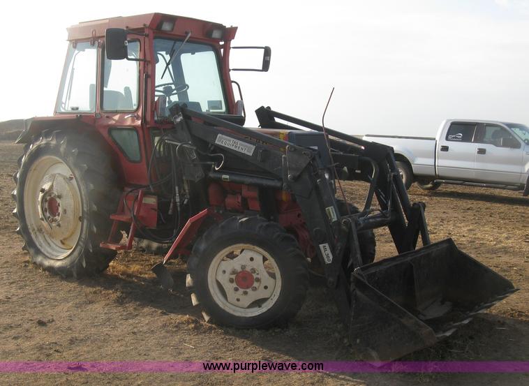 Belarus 425A MFWD tractor