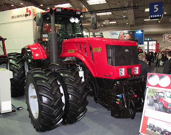 Belarus revealed its prototype MTS3023 diesel-electric tractor and the ...