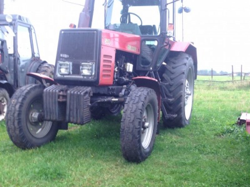 Belarus MTS 570 Traktor - technikboerse.com