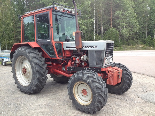 314820 Traktor Belarus 820 4WD 1996 | PS Onlineauctions