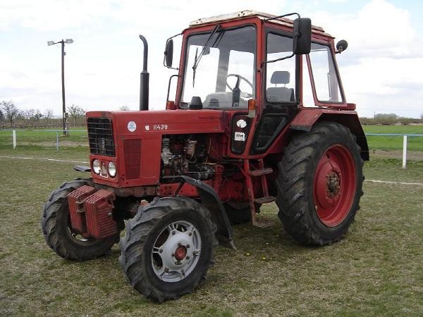 Belarus MTZ 82 traktor Larger pictures