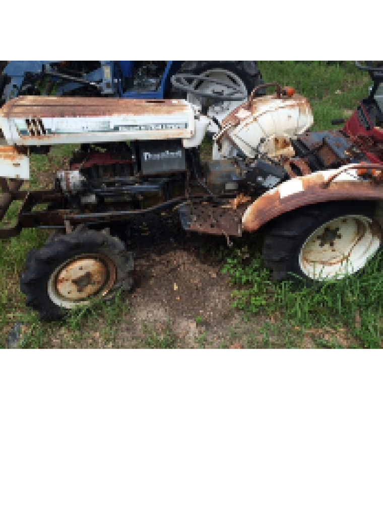 Salvage Tractor - Bolens H1704