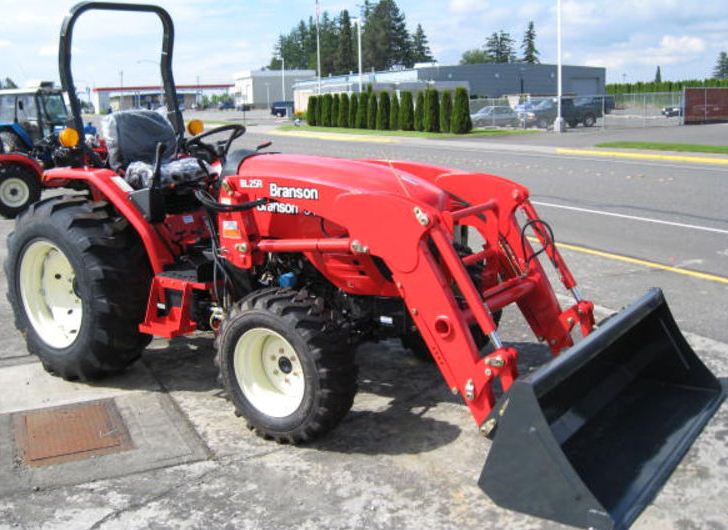 Branson 3120R Compact Tractor Loader