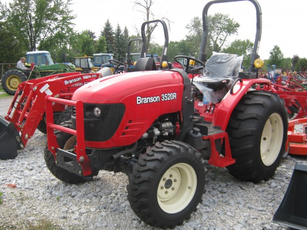 Branson 3520R Tractor, 4wd - Hodges Farm Equipment
