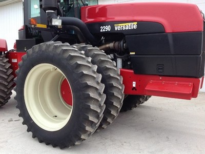 2005 Buhler Versatile 2290 Tractor - Melvin, IL | Machinery Pete