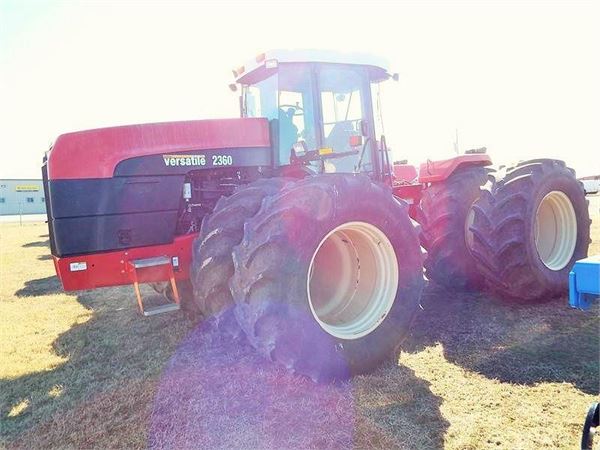 Buhler VERSATILE 2360 - Year of Production: 2004 - Tractors - ID ...
