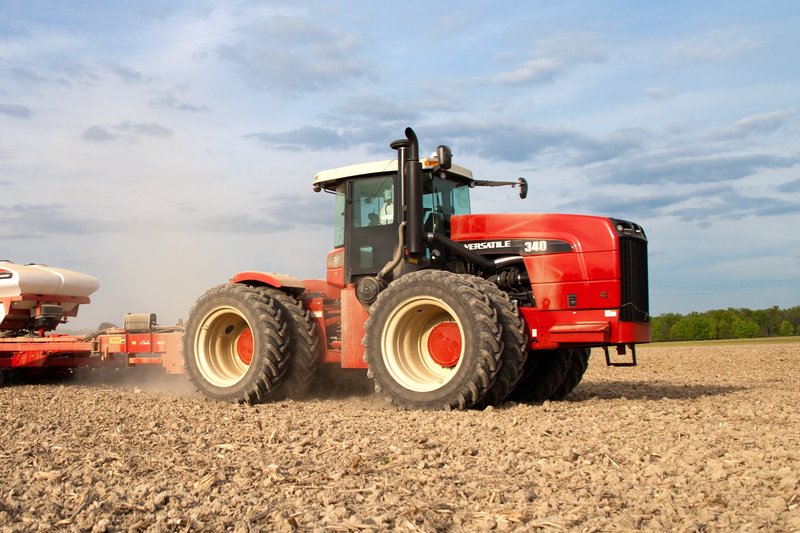 Buhler - Versatile landwirtschaftlicher Traktor, 4WD 305-400 PS