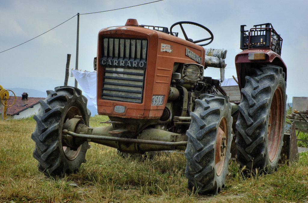 Carraro 3500 Tractor | Parked in Mombarcaro, Piemonte, Italy ...