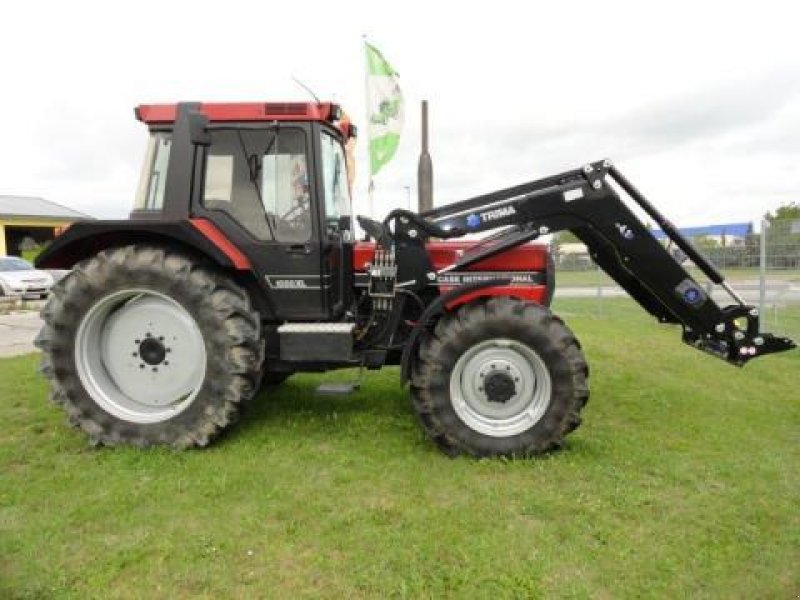 Case IH 1056 XL Tractor - technikboerse.com