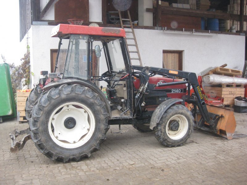 Case IH 2140 Traktor - technikboerse.com