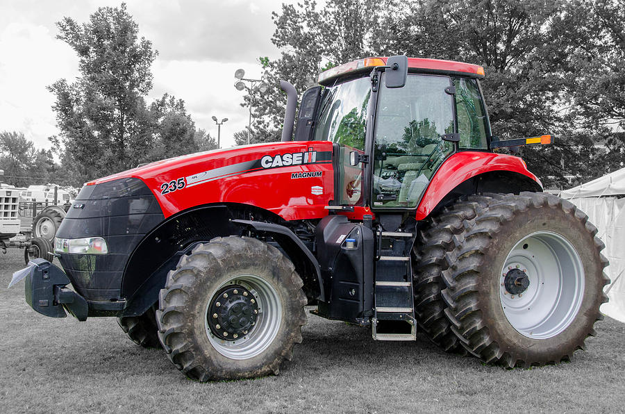Case Tractor Photograph - Case Ih Magnum 235 by Guy Whiteley