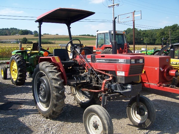 68: Case IH 265 High Crop Off Set Tractor