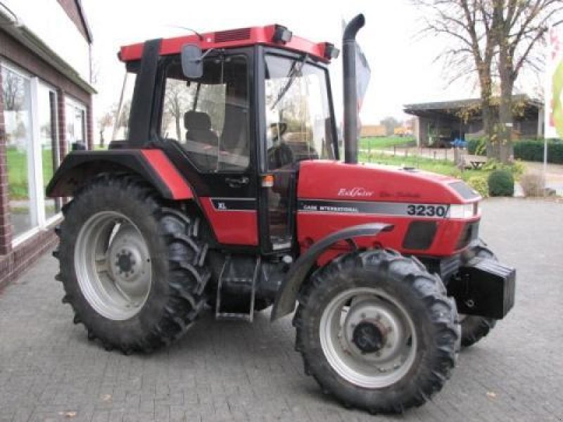 Case IH 3230 XLA Tractor - technikboerse.com