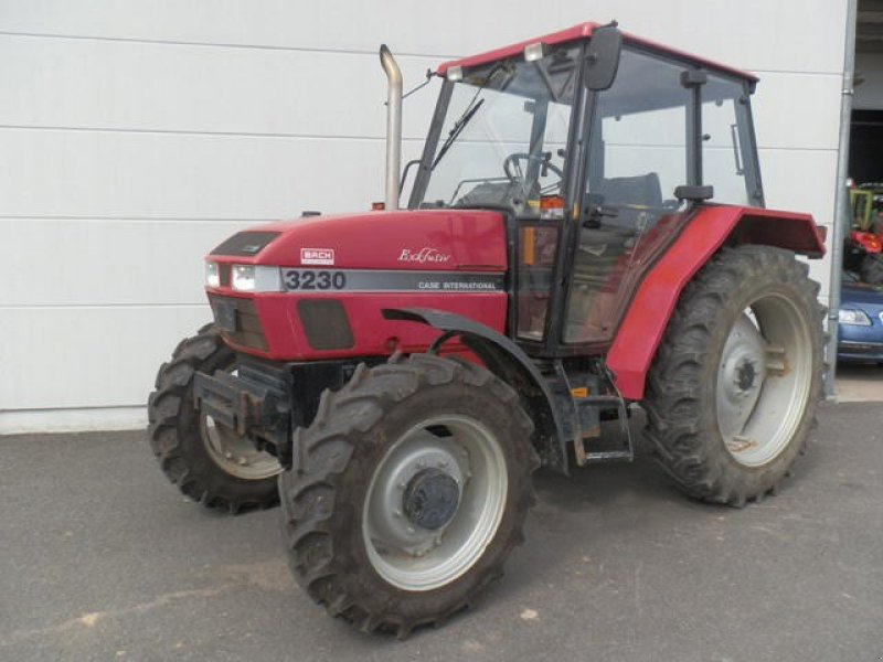 Case IH 3230 A Traktor - technikboerse.com