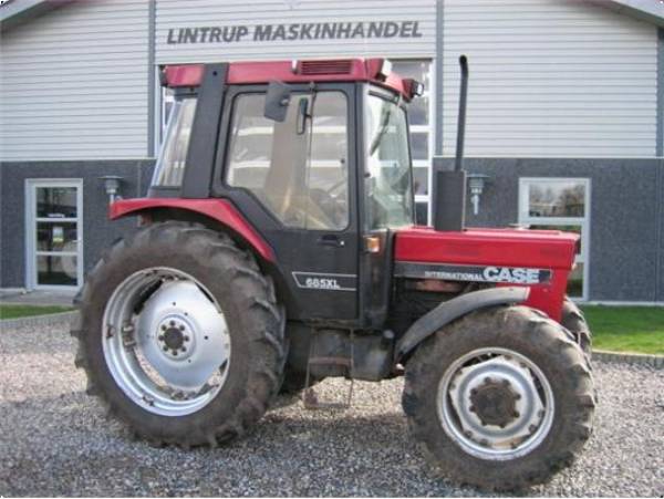 Used Case IH Tractor 685 XL- AltiMaskiner.dk