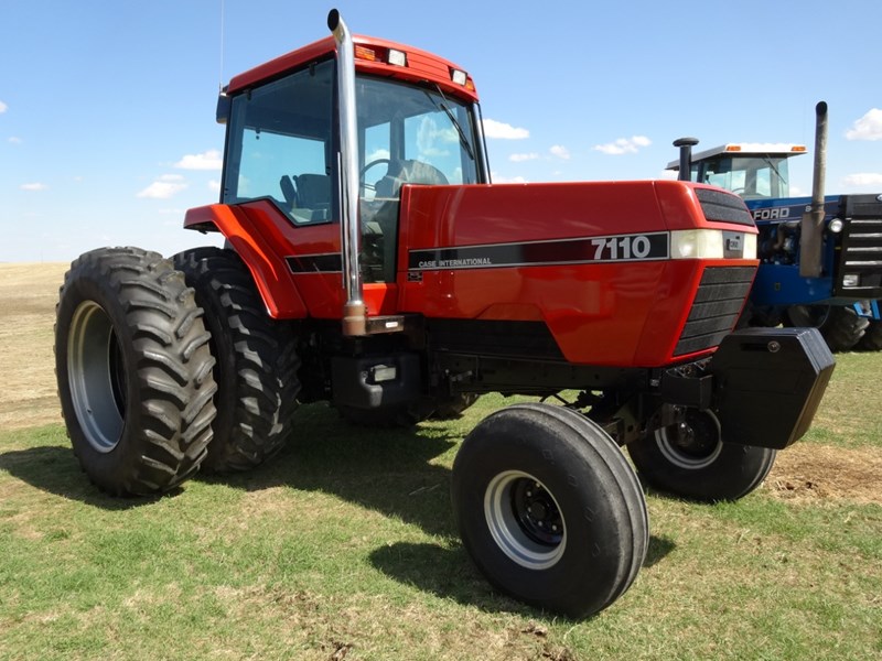 1988 Case IH 7110 with 4,603 hours, sold: $35,000