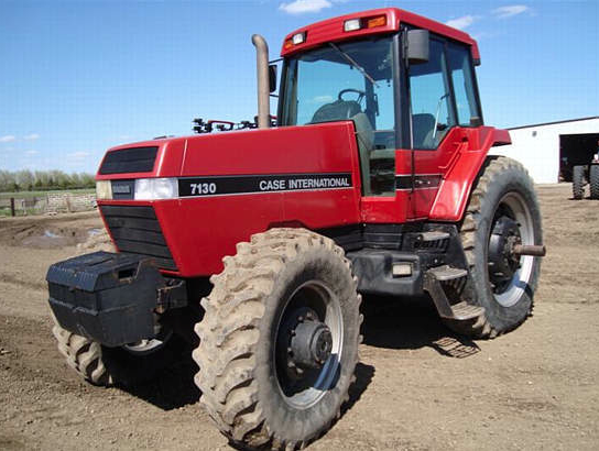 Machinery Pete: Case IH 7130 Tractors Set Record | Titan Outlet Store