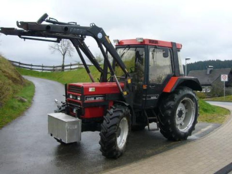 Case IH 745 XL Tractor - technikboerse.com