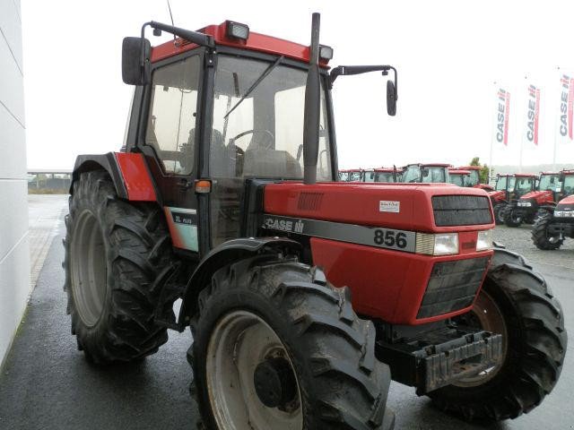 Traktor Case IH 856 XL-ALLRAD - technikboerse.com - Prodano
