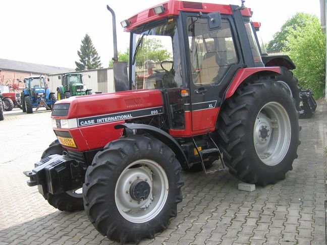 Tractor Case IH 895 XL Im Kundenauftrag - technikboerse.com