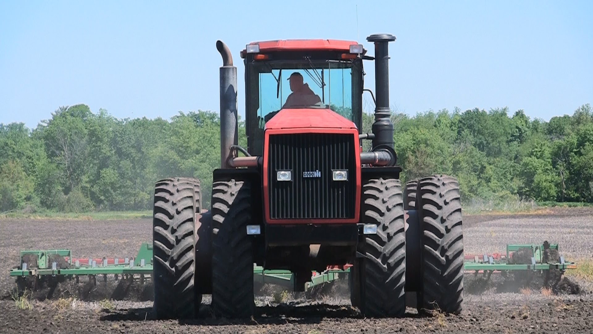 Case IH 9270 Tractor in Kirkland, Illinois on 5-24-2013 - YouTube