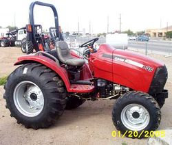 Case IH D35 Farmall - Tractor & Construction Plant Wiki - The classic ...