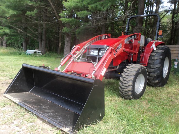 CaseIH DX55 with LX118 loader at 6/14/14 auction