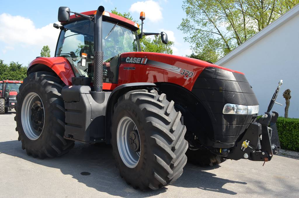 Used Case IH Magnum CVX 370 tractors Year: 2014 Price: $140,684 for ...