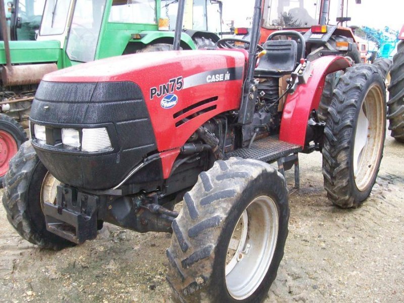 Case IH PJN75 Traktor - technikboerse.com