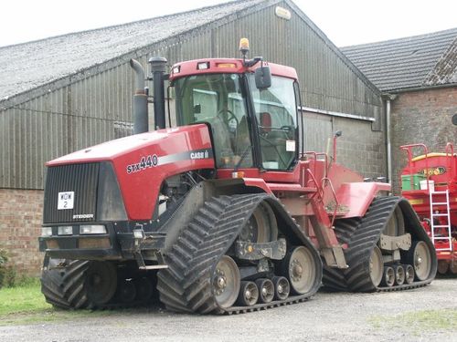 Case IH Steiger Quadtrac STX440 - Tractor & Construction Plant Wiki ...
