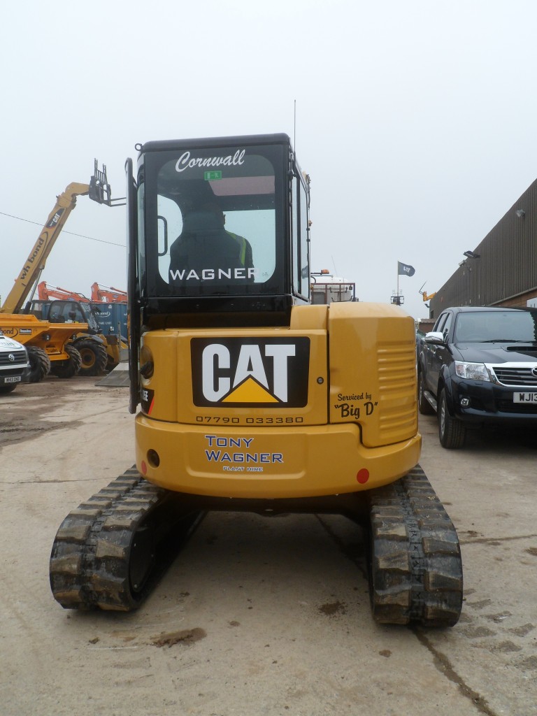 Tony Wagner Plant Hire adds a 5 ton Cat to the pride