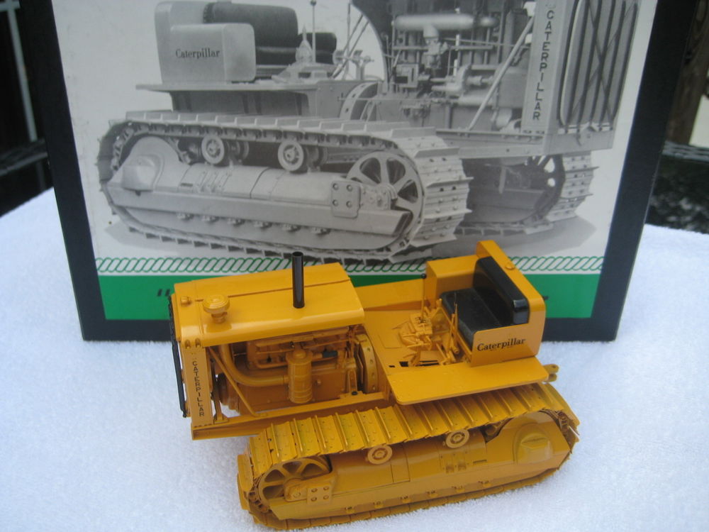 CCM Classic Construction CAT Caterpillar 70 seventy Tractor crawler 1 ...
