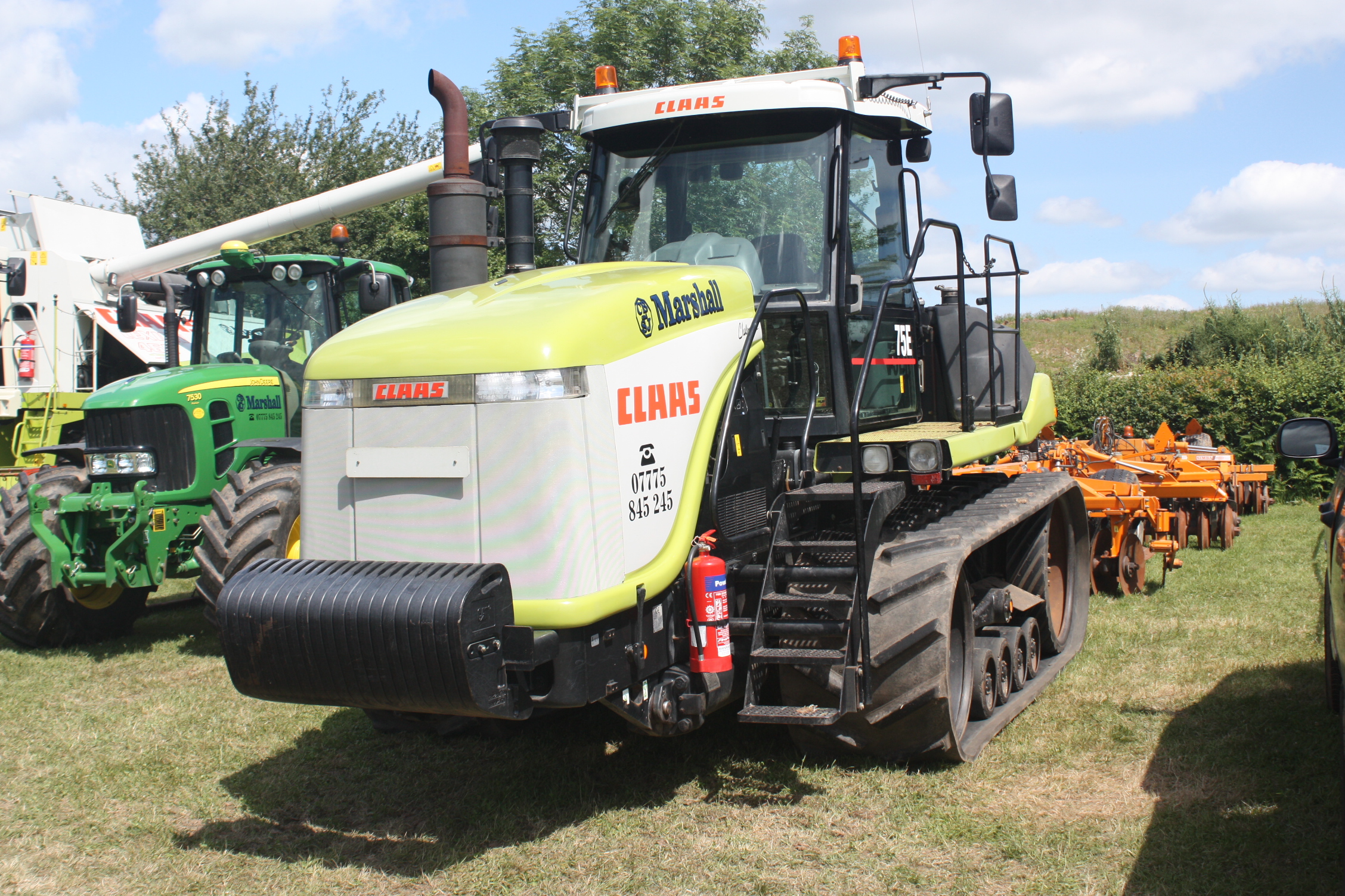 Description Claas Challenger 75E at Astwood Bank 09 - IMG 3391.jpg