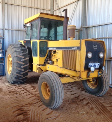 Chamberlain 4480 Tractor | Machinery & Equipment - Tractors For