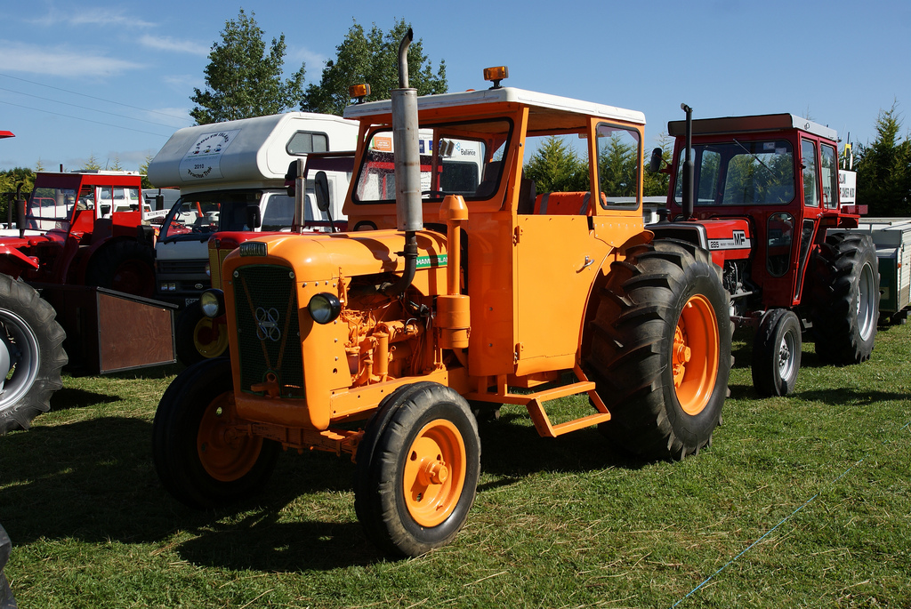 Chamberlain Champion 9G | Tractor & Construction Plant Wiki | Fandom ...