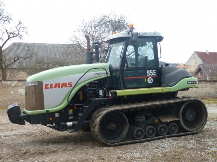 CLAAS Challenger 85E Specifications