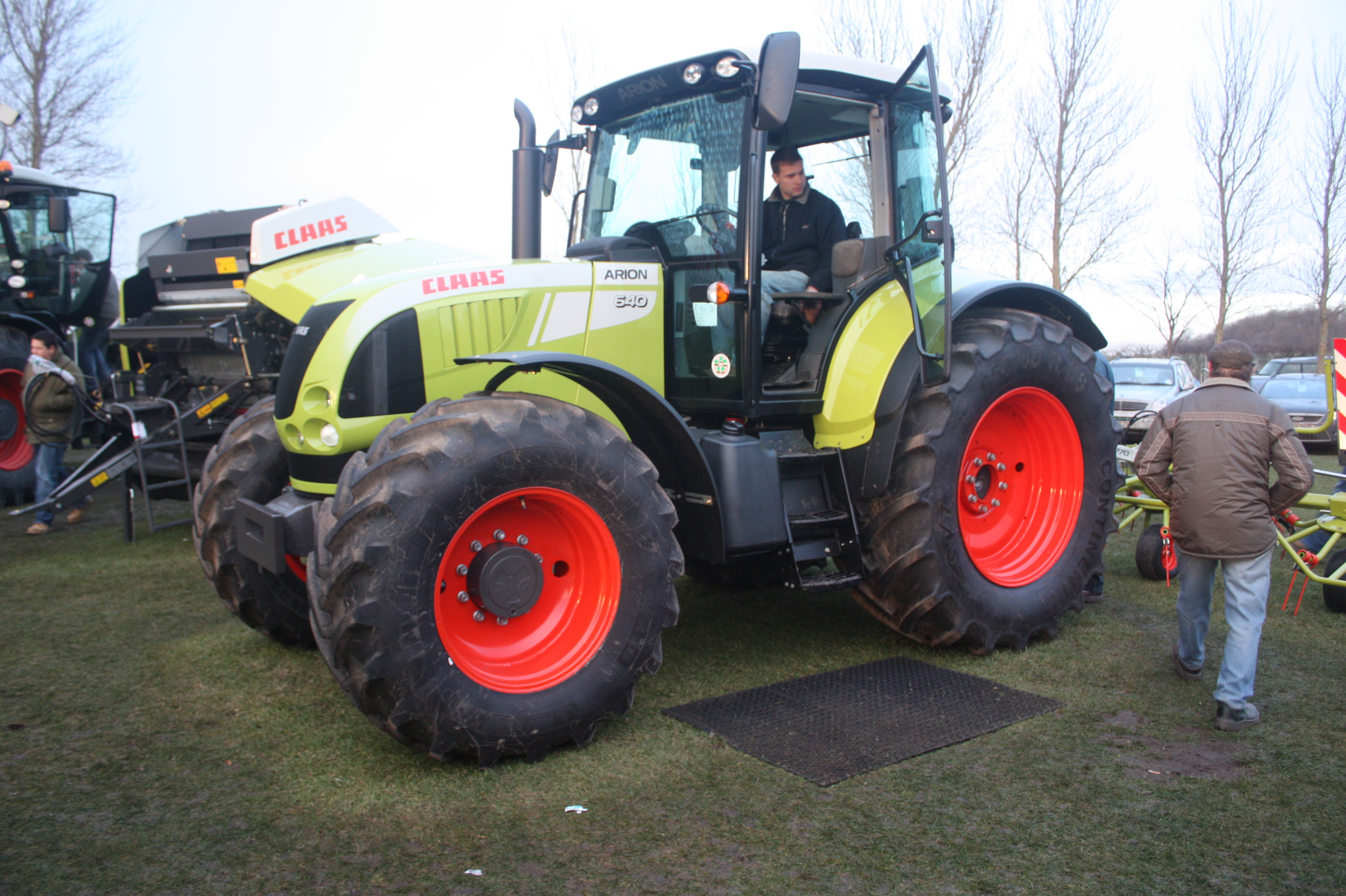 Description Claas Arion 640 tractor - IMG 4731.jpg