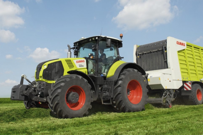 CLAAS Axion 840 Specifications