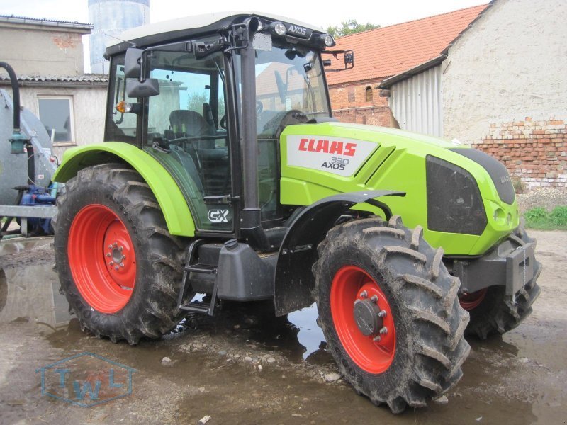 CLAAS AXOS 330 CX Tractor - technikboerse.com