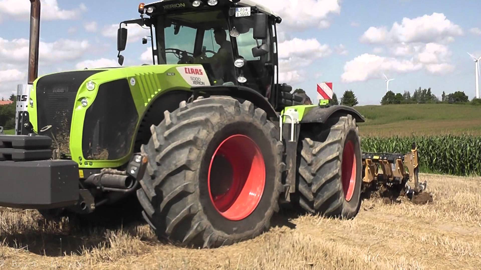 Uncut ] Claas Xerion 5000 mit ALPEGO Grubber - YouTube