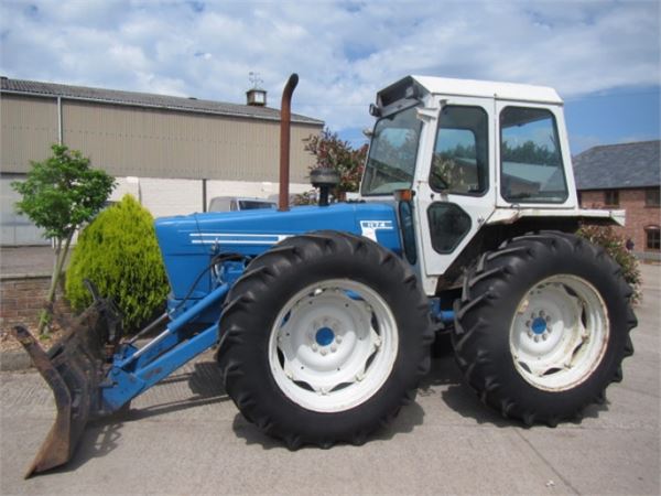 County 1174, 1978, Tractors