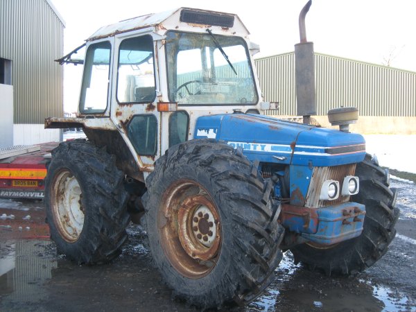 Rodney Cowle Machinery - County 774 tractor
