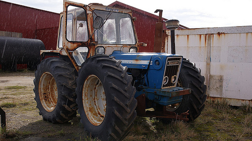 Ford County 964 Tractor. | Boat tractor seen at Bluff, South ...