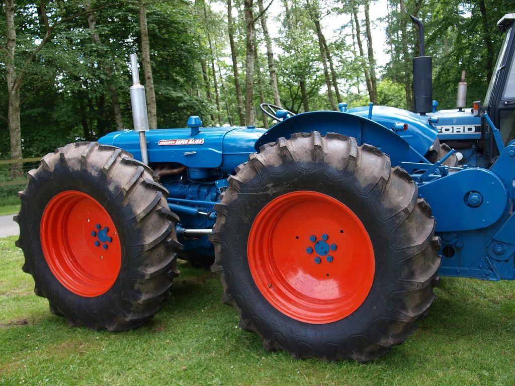 Fordson County Super 4 Farm Tractors - 1964 | Fordson County ...