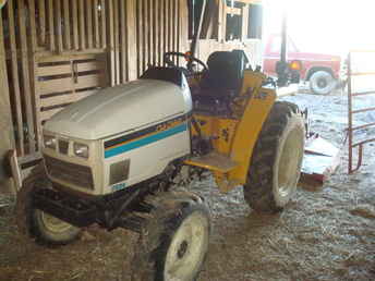 Used Farm Tractors for Sale: Cub Cadet 7234 (2009-12-28) - TractorShed ...
