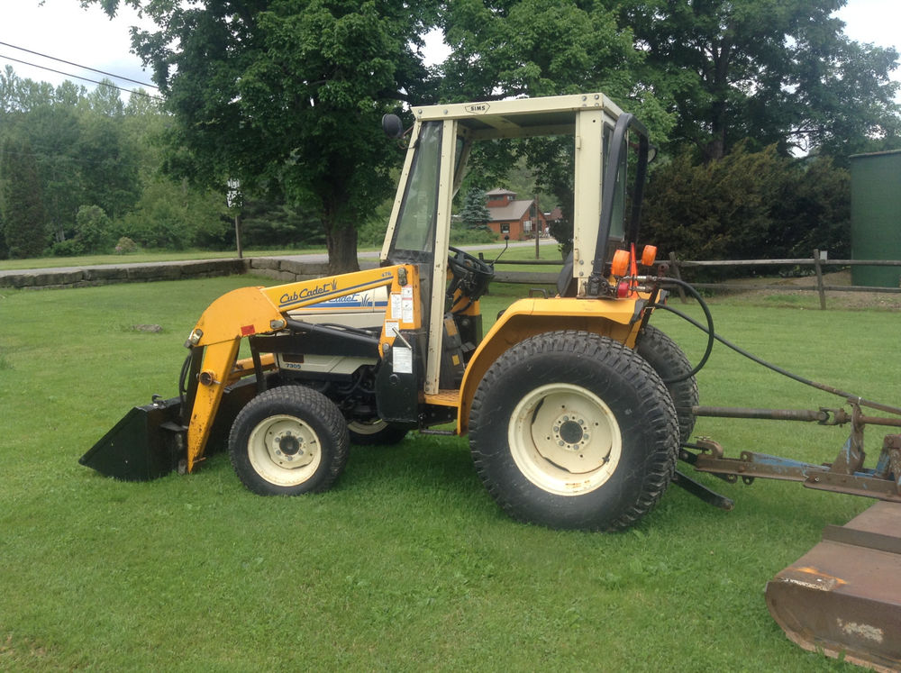 Cub Cadet Compact Tractor Model 7305 With Front Loader 4X4 POWER ...