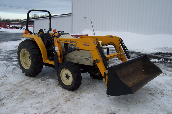 Used Tractor - Cub Cadet 7360SS w loader